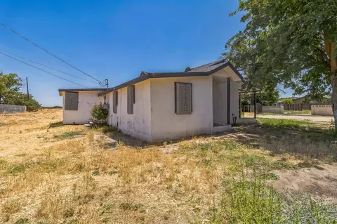 Exterior - 28127 Mono, Madera, CA 93638 photo 4 of 7