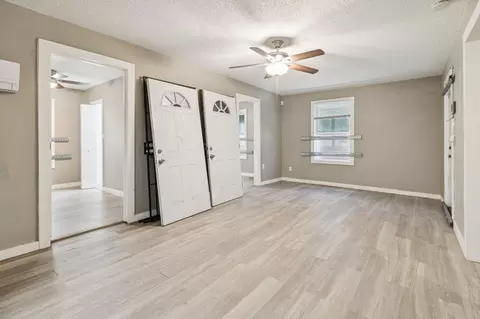 Living - 28127 Mono, Madera, CA 93638 photo 1 of 4