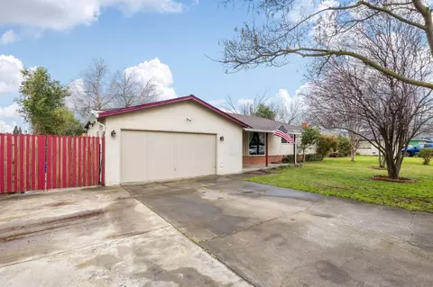 Exterior - 3801 Horton Ln, Carmichael, CA 95608 photo 5 of 10