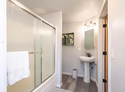 Bath - 1638 Swansboro Rd, Placerville, CA 95667 photo 4 of 4