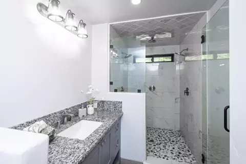 Bath - 1638 Swansboro Rd, Placerville, CA 95667 photo 1 of 4