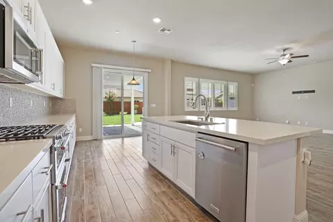 1018 Ripken Ave, Galt, CA 95632 photo 13