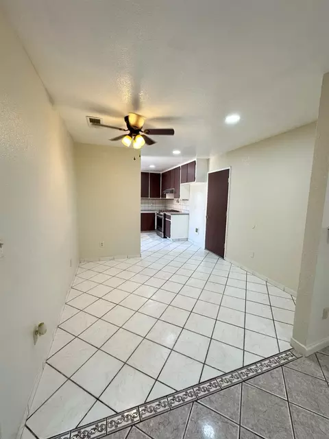 209 Pine St, Modesto, CA 95351 photo 7