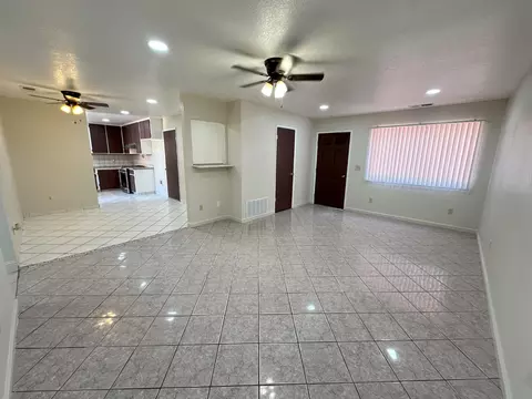209 Pine St, Modesto, CA 95351 photo 6