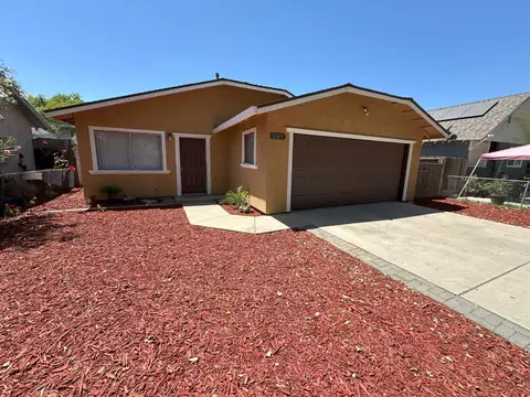 209 Pine St, Modesto, CA 95351 photo 1
