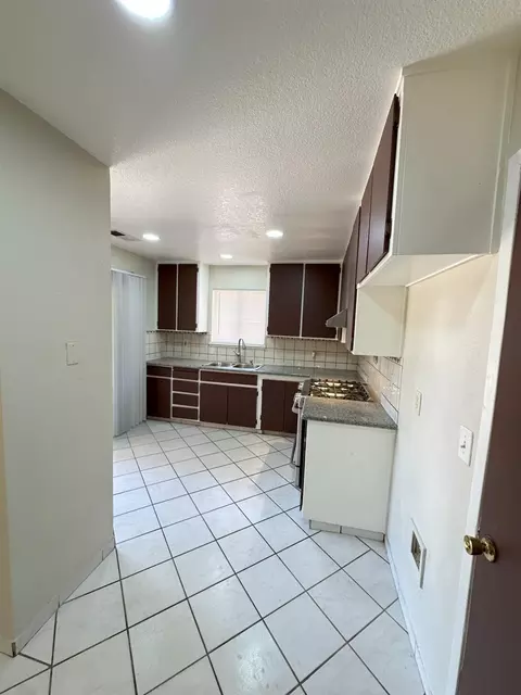 209 Pine St, Modesto, CA 95351 photo 9