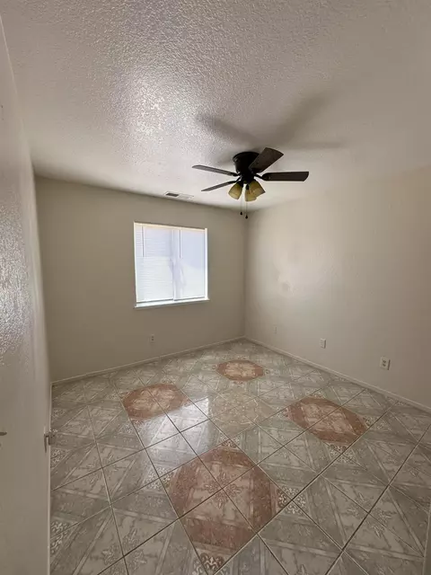 209 Pine St, Modesto, CA 95351 photo 17