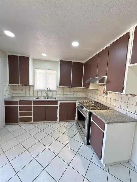 209 Pine St, Modesto, CA 95351 photo 10