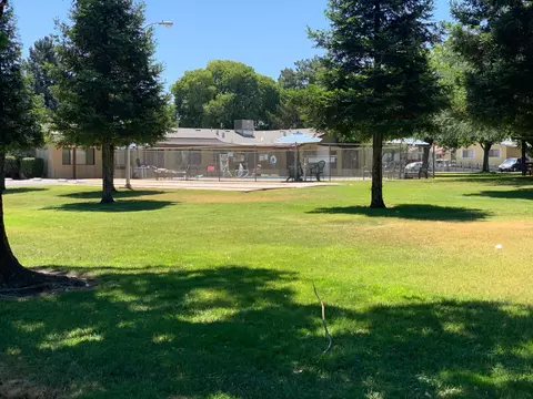 2121 Viking Ln, Modesto, CA 95350 photo 2