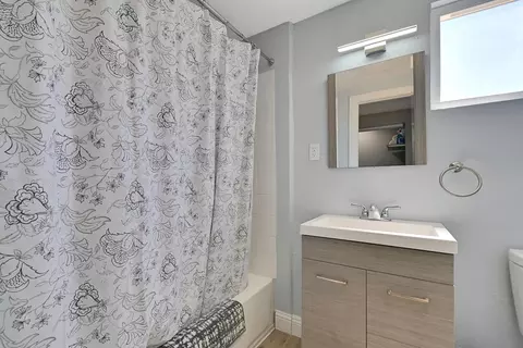Bath - 1838 14th St, Olivehurst, CA 95961 photo 1 of 2