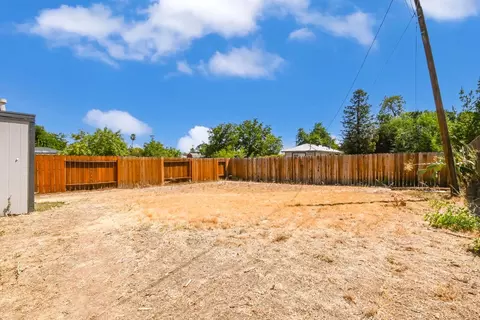 Exterior - 1838 14th St, Olivehurst, CA 95961 photo 5 of 10