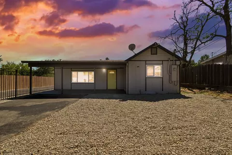 Exterior - 1838 14th St, Olivehurst, CA 95961 photo 2 of 10
