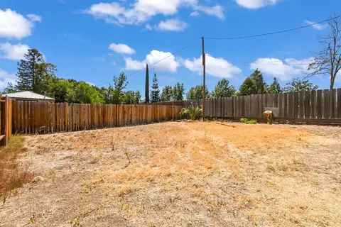Exterior - 1838 14th St, Olivehurst, CA 95961 photo 8 of 10