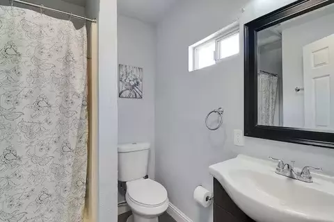 Bath - 1838 14th St, Olivehurst, CA 95961 photo 2 of 2