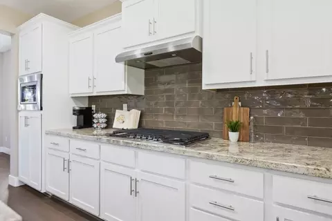 Kitchen - 981 Dusty Stone Loop, Rocklin, CA 95765 photo 4 of 6