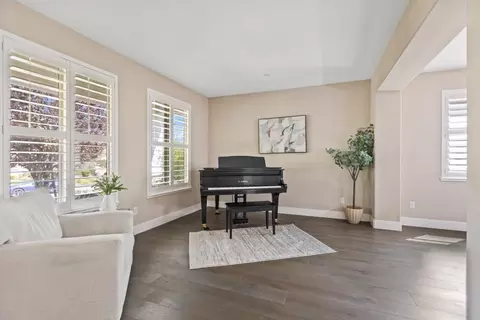 Living - 981 Dusty Stone Loop, Rocklin, CA 95765 photo 1 of 5