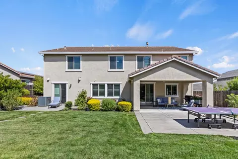Exterior - 981 Dusty Stone Loop, Rocklin, CA 95765 photo 5 of 13