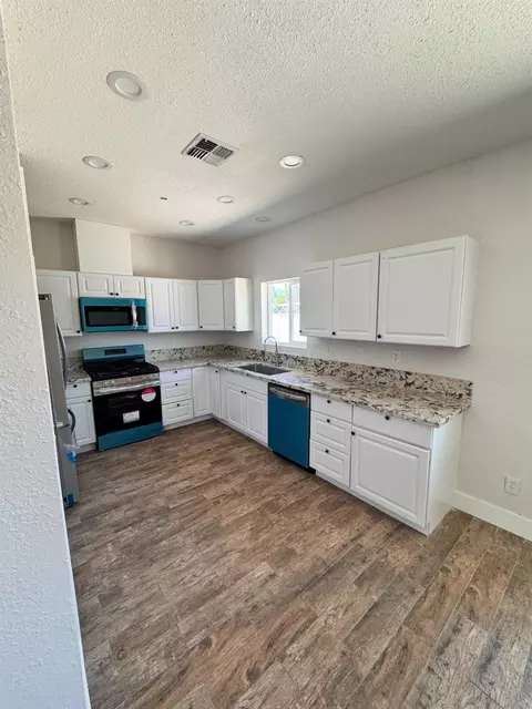 Kitchen - 2374 Birch St, Live Oak, CA 95953 photo 1 of 2