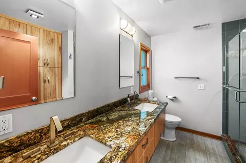 Bath - 3028 Boulder Pl, Davis, CA 95618 photo 2 of 3