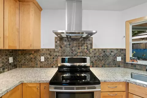 Kitchen - 3028 Boulder Pl, Davis, CA 95618 photo 4 of 5