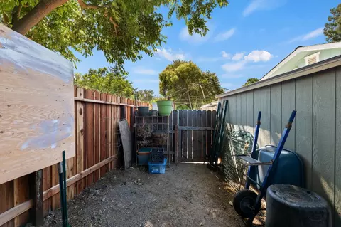 Exterior - 3028 Boulder Pl, Davis, CA 95618 photo 11 of 13