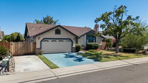 1817 Sauvignon Dr, Modesto, CA 95351 photo 3