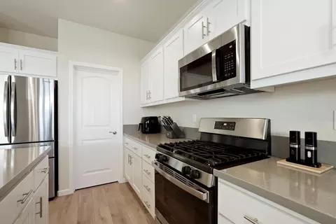 Kitchen - 1517 Luminous St, Modesto, CA 95356 photo 2 of 2