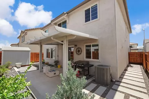 Exterior - 1517 Luminous St, Modesto, CA 95356 photo 2 of 2