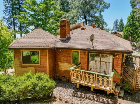 11668 Blackberry Pl, Nevada City, CA 95959