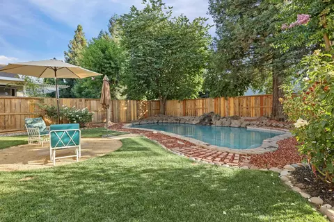 Exterior - 494 Summerton Ln, Turlock, CA 95382 photo 8 of 17