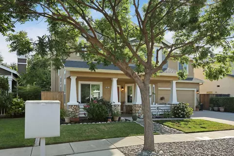 Exterior - 494 Summerton Ln, Turlock, CA 95382 photo 4 of 17