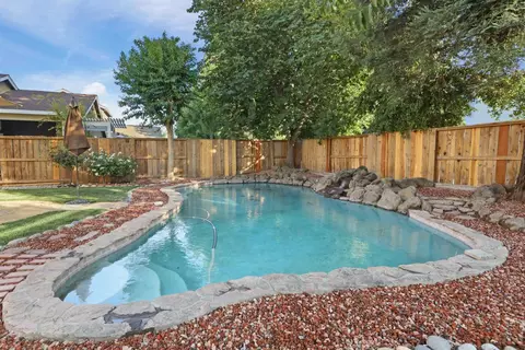 Exterior - 494 Summerton Ln, Turlock, CA 95382 photo 15 of 17