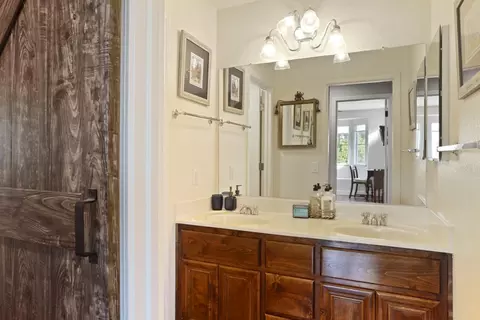 Bath - 494 Summerton Ln, Turlock, CA 95382 photo 3 of 7