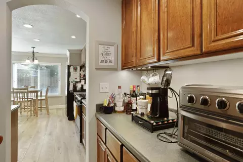 Kitchen - 494 Summerton Ln, Turlock, CA 95382 photo 4 of 8