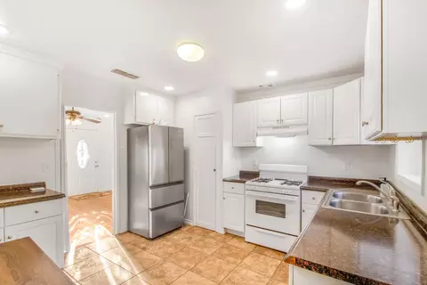 136 Village Rd, Modesto, CA 95354 photo 10