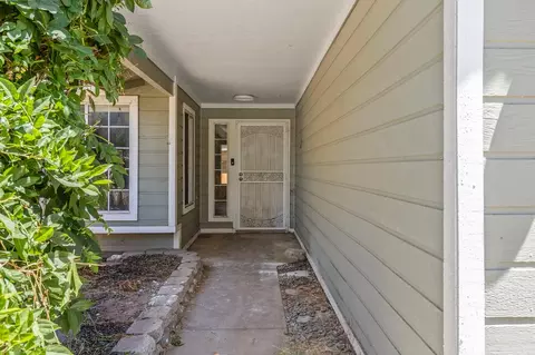 1517 Hackett Rd, Ceres, CA 95307 photo 1