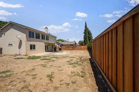 Exterior - 572 Moray Way, Patterson, CA 95363 photo 4 of 4