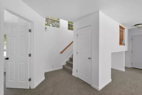 Entry Way - 572 Moray Way, Patterson, CA 95363 photo 2 of 2