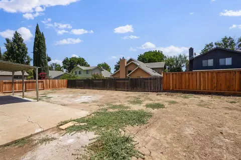 Exterior - 572 Moray Way, Patterson, CA 95363 photo 3 of 4