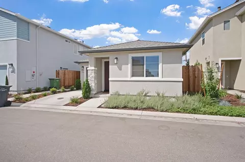1222 Impression St, Turlock, CA 95380 photo 2