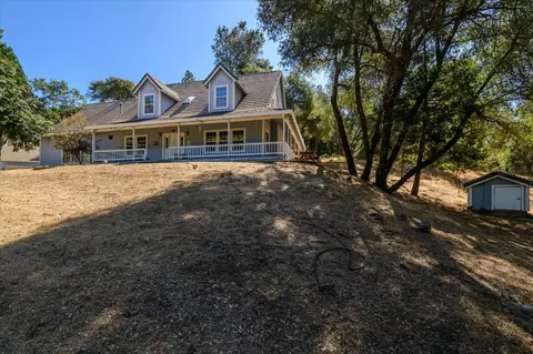 Exterior - 7181 Nutmeg Ln, Placerville, CA 95667 photo 12 of 15