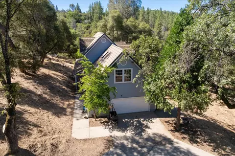 Exterior - 7181 Nutmeg Ln, Placerville, CA 95667 photo 14 of 15