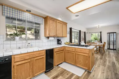 Kitchen - 7181 Nutmeg Ln, Placerville, CA 95667 photo 3 of 4