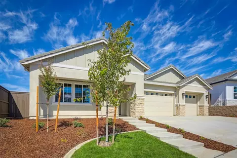 1218 Buck Ridge Dr, Rocklin, CA 95765