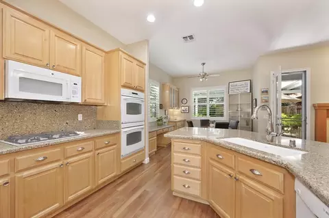 1069 Brock Cir, Folsom, CA 95630 photo 27
