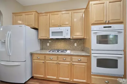 1069 Brock Cir, Folsom, CA 95630 photo 31