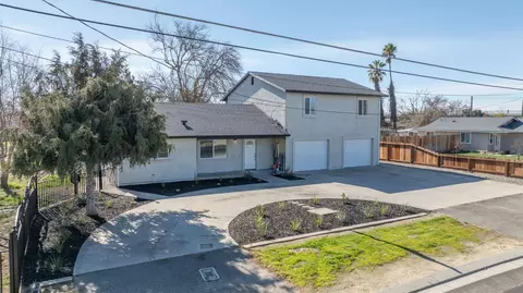 Exterior - 4112 Anna Ave, Keyes, CA 95328 photo 2 of 7