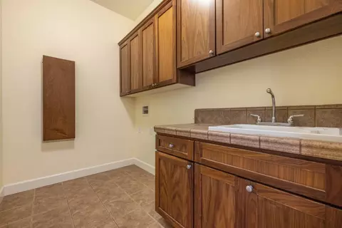 3501 Valley Oak Dr, Ceres, CA 95307 photo 10