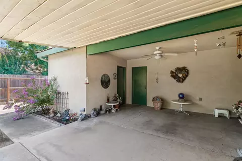 Exterior - 1009 Zinfandel Pl, Modesto, CA 95351 photo 4 of 15