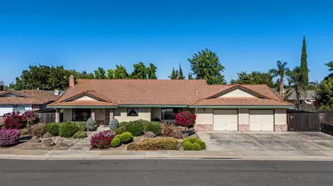 1009 Zinfandel Pl, Modesto, CA 95351 photo 1